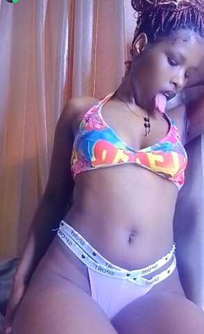 Busty_tee12