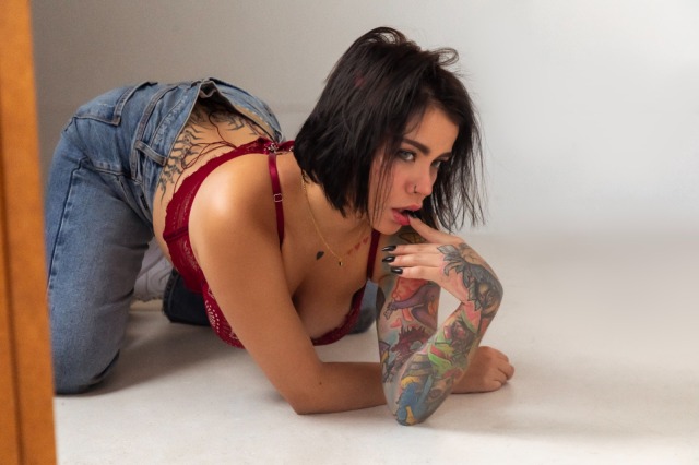 Succubus_Dolly profile image