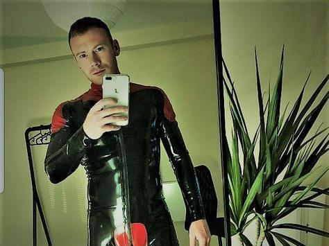 rubberdom6x9 snapshot