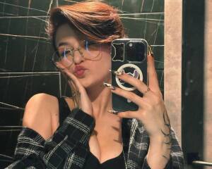 MandyMoore's Bio Pic